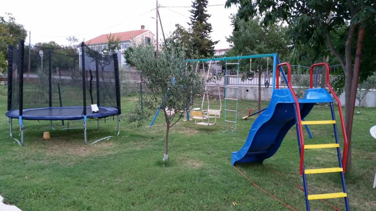 Vila Luna Apartments Zadar Ngoại thất bức ảnh