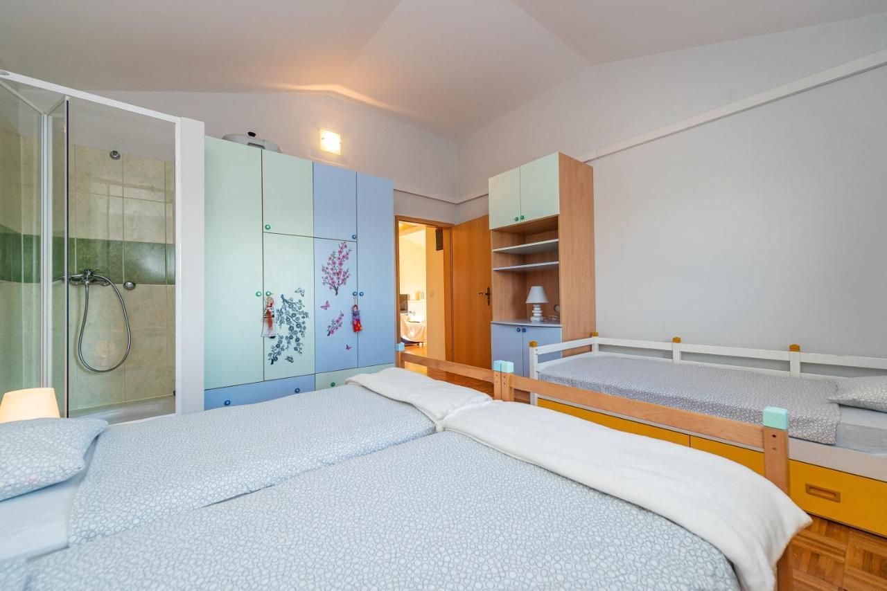 Vila Luna Apartments Zadar Ngoại thất bức ảnh