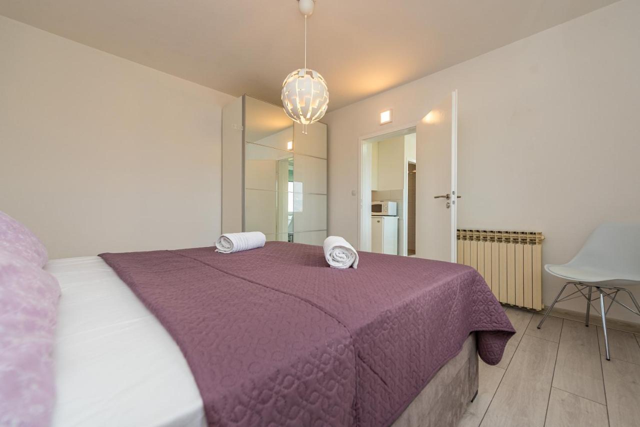 Vila Luna Apartments Zadar Ngoại thất bức ảnh