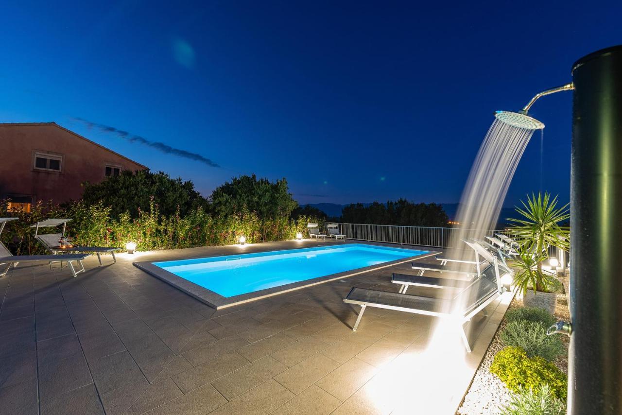 Vila Luna Apartments Zadar Ngoại thất bức ảnh